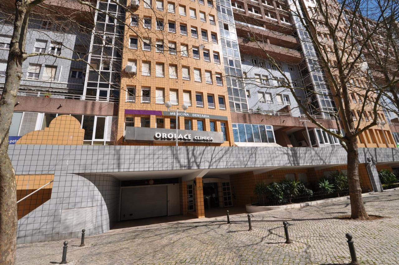 Apart Lisbon Pool Metro Garage Exterior foto